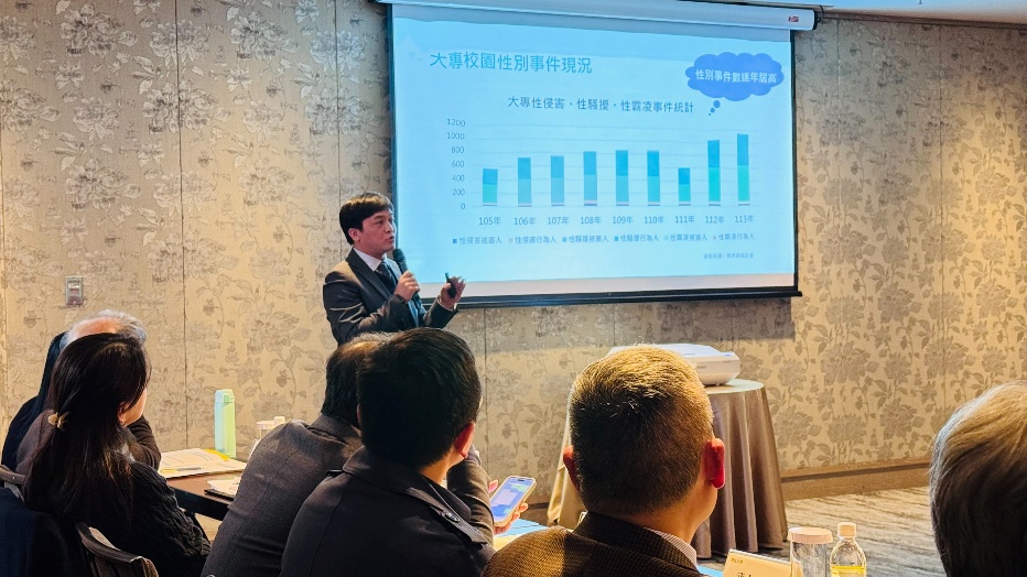 實踐大學彭韻治主任進行學務特色主題分享