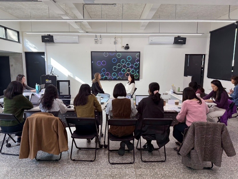 學員與外籍學生練習OPI-2