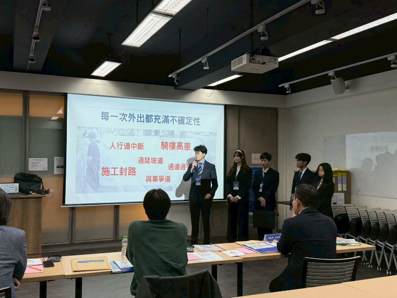 參賽同學報告現況