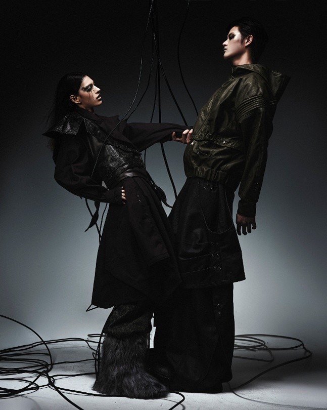 時裝組 24 張右晴「WHINGINGING」